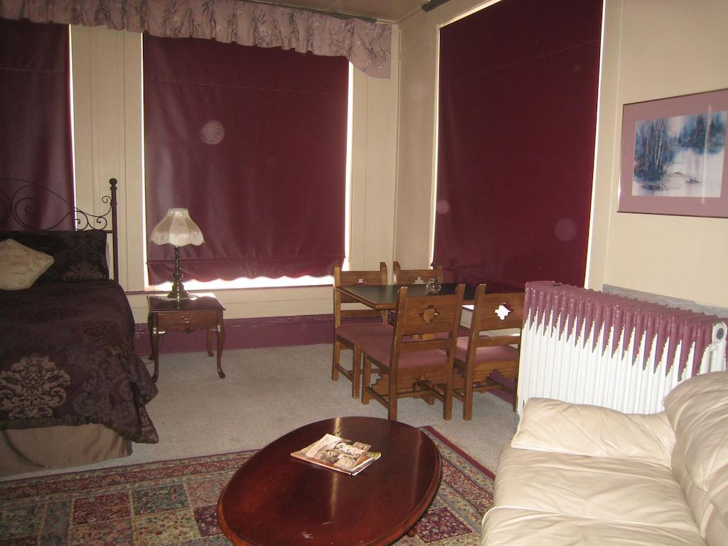 Deadwood Dick'S Hotel Phòng bức ảnh